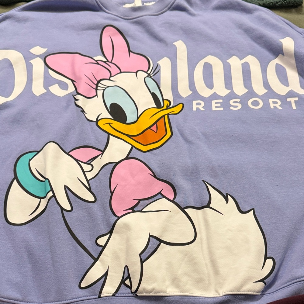 Daisy Duck Disney Lavender Character crewneck, worn once